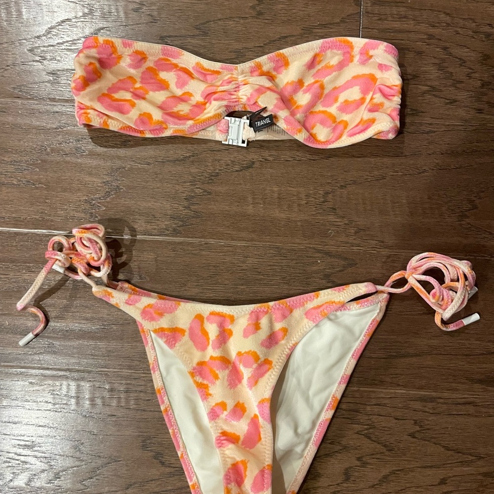 Triangl bikini size small